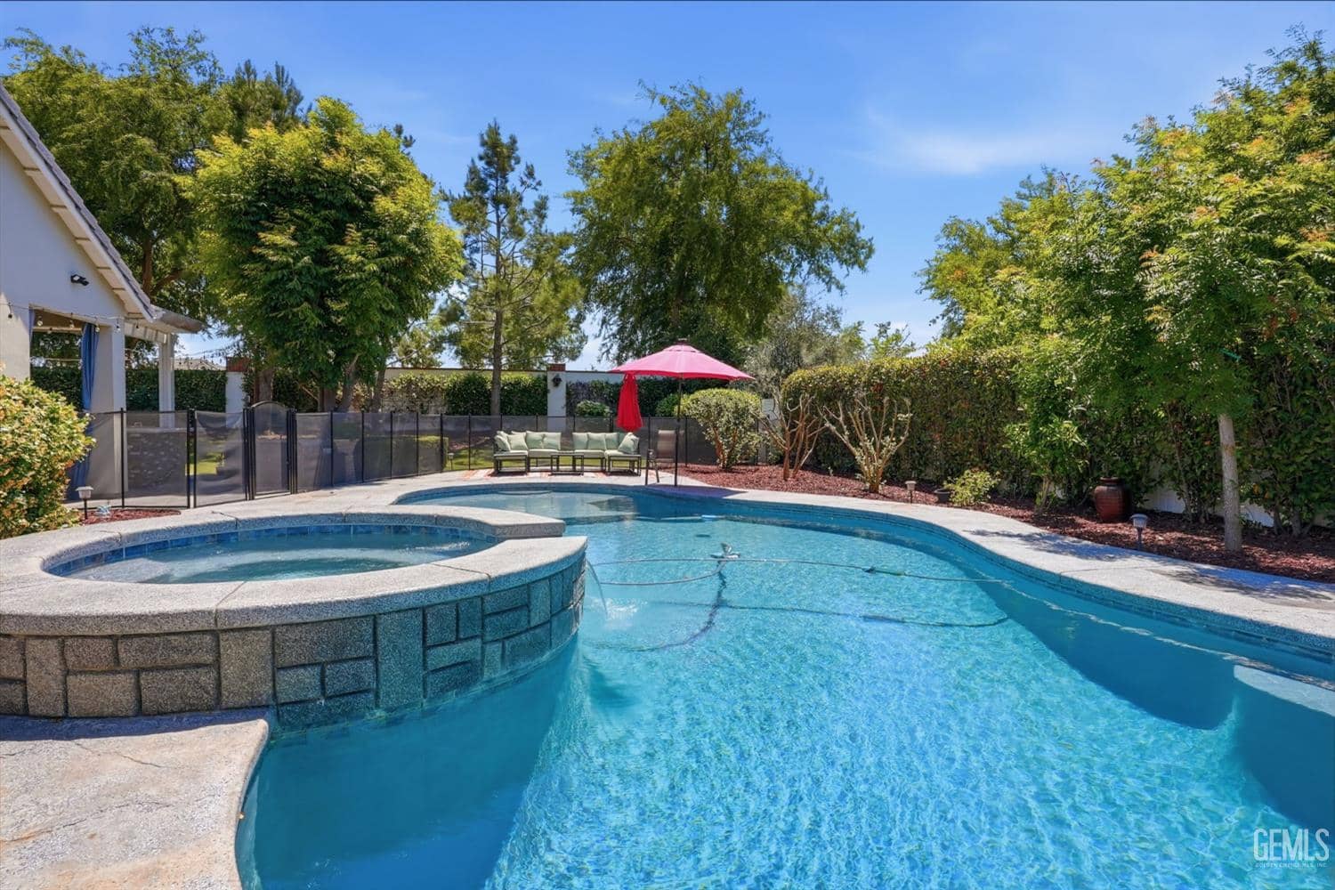 12515 Lincolnshire Drive
