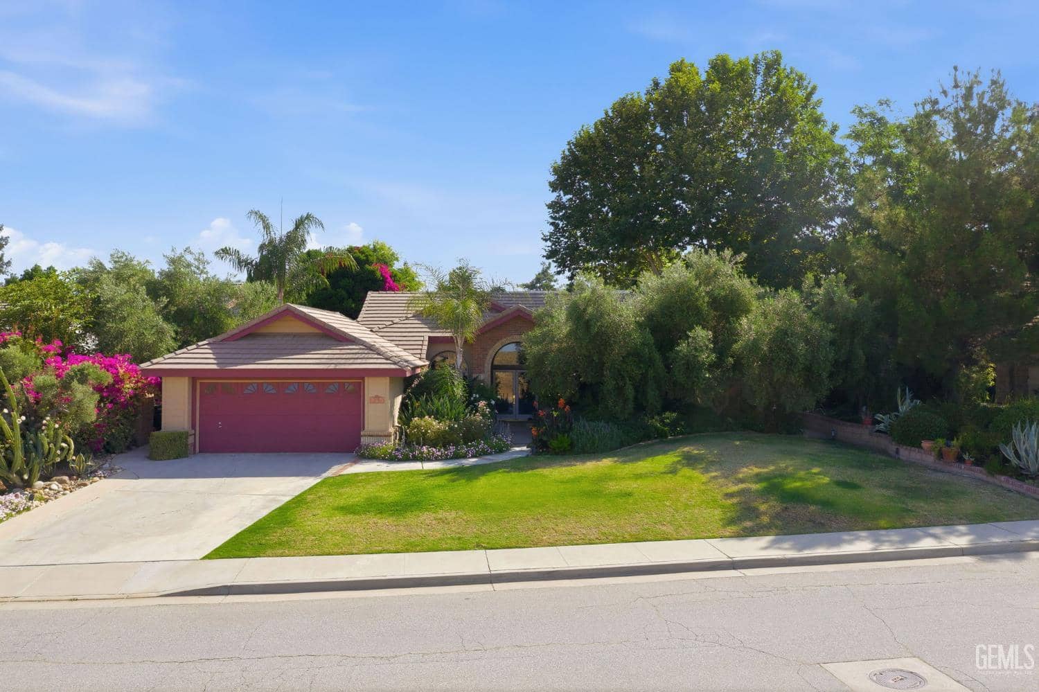 5715 Valley Street — photo 2