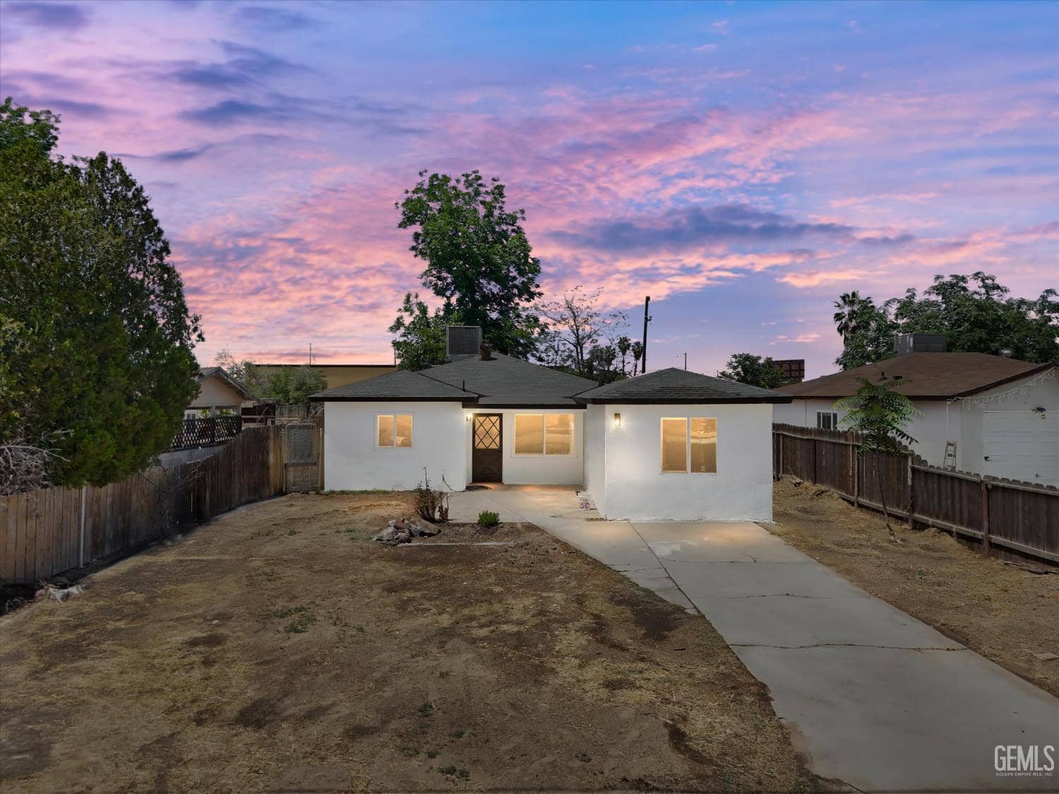 10112 Greenacres Drive