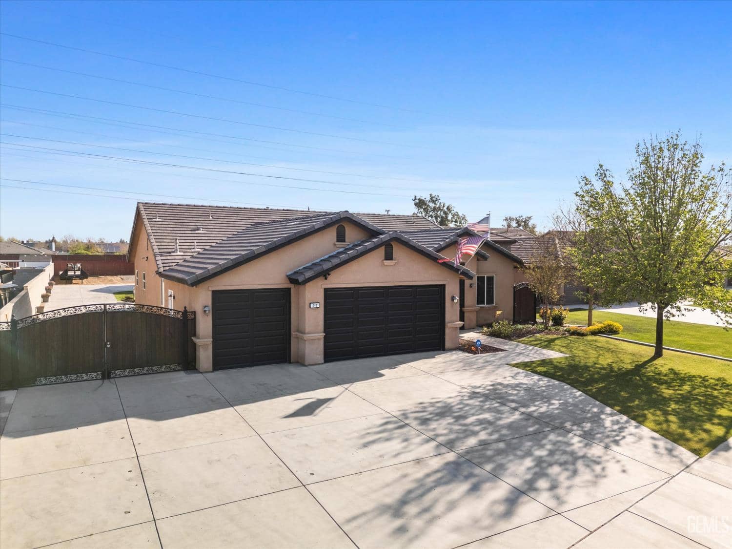 12421 Winn Avenue — photo 4