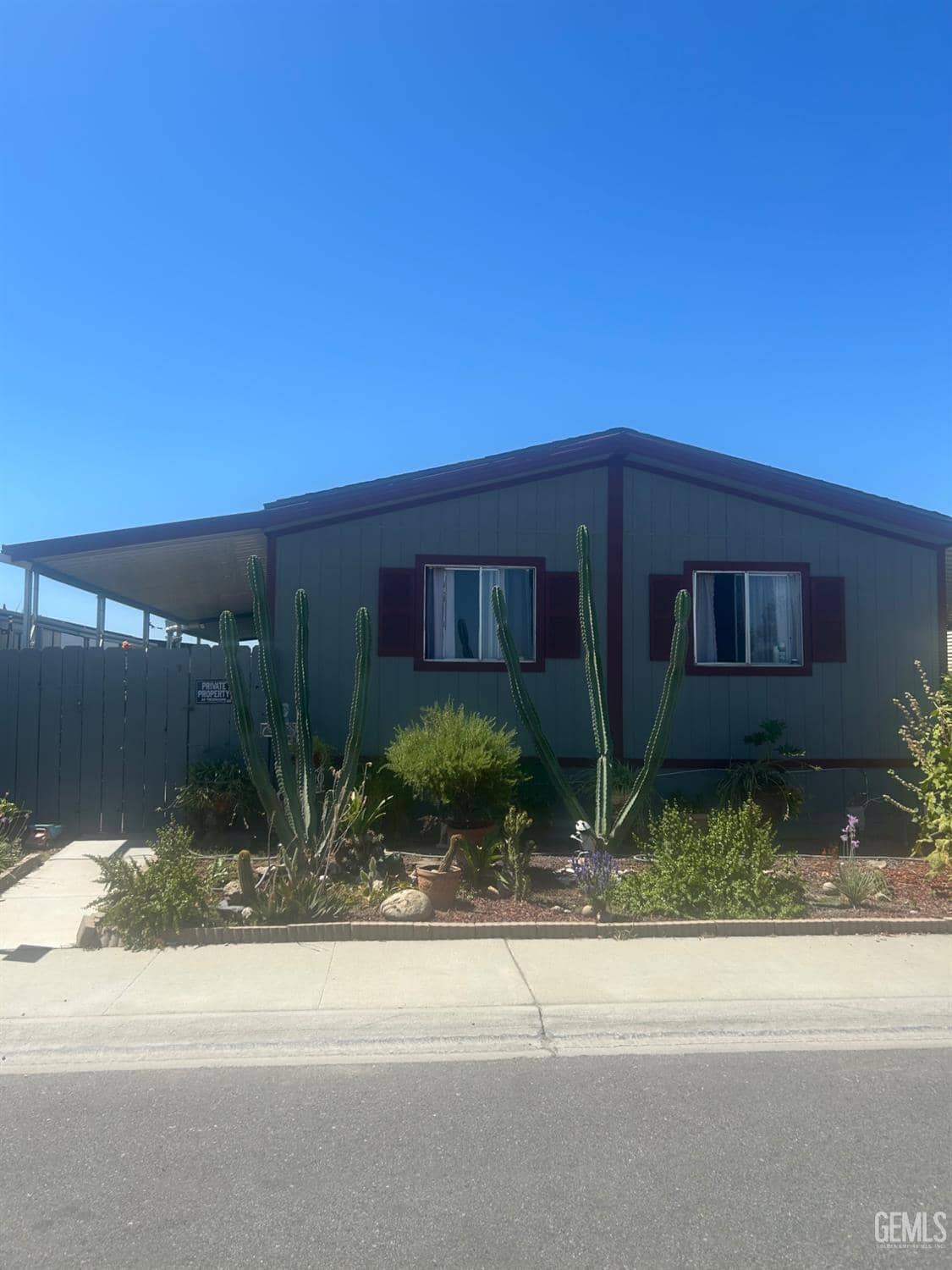 1301 Taft Highway — photo 2