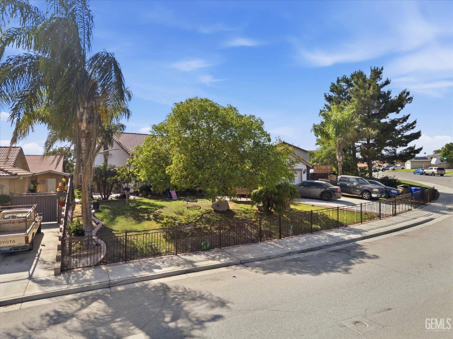 8441 Andromeda Lane — photo 3