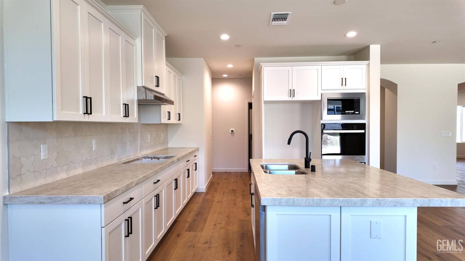 14717 Alpenglow Street — photo 4