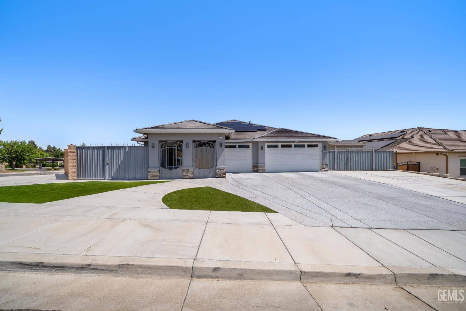 8104 Morningstar Avenue — photo 2