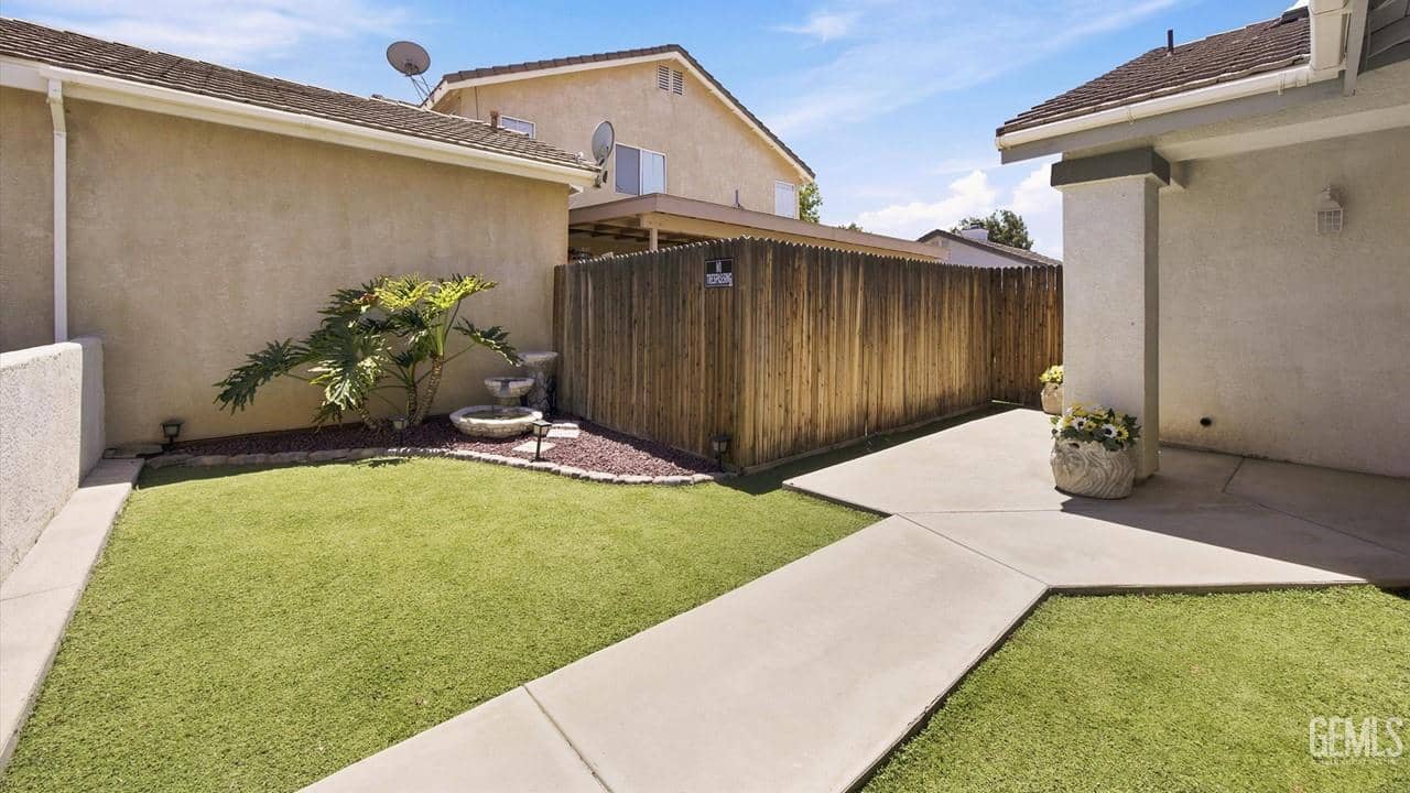 5005 Shadow Branch Street — photo 3