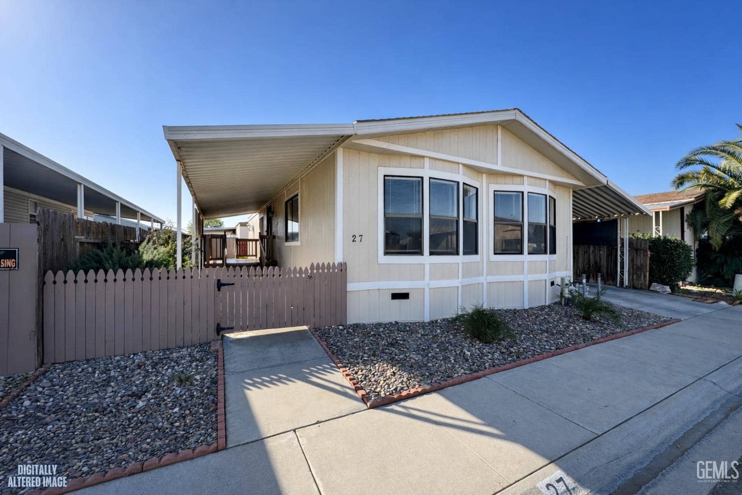 1301 Taft Highway