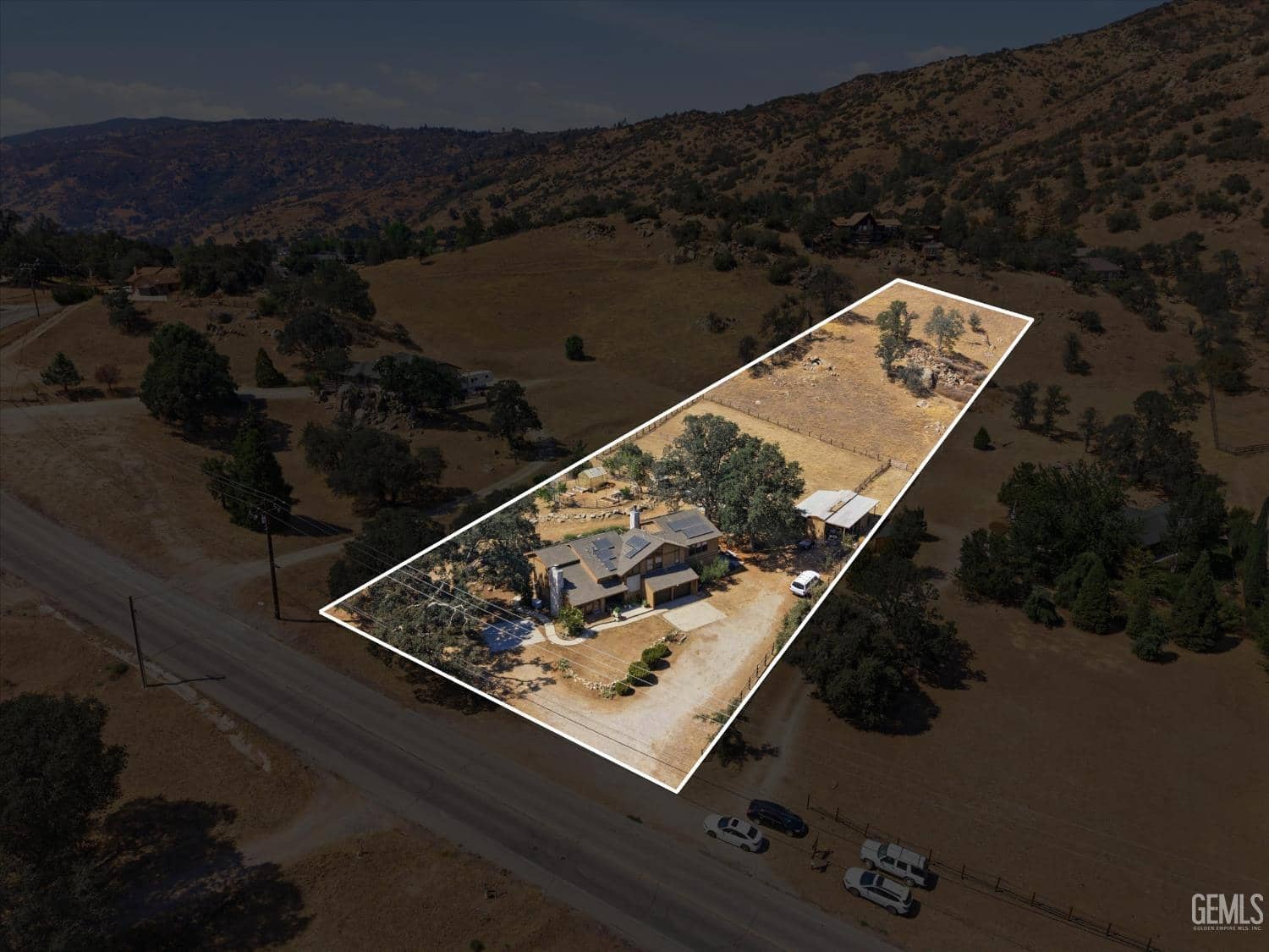 26001 Bear Valley Road — photo 3