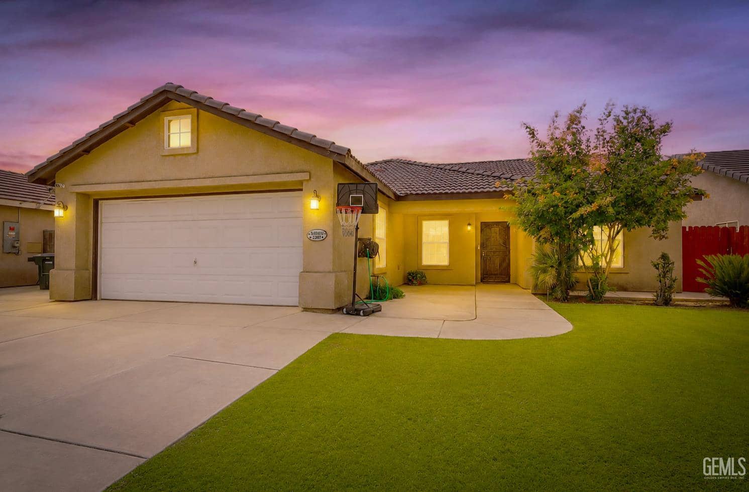 2917 Tapo Ridge Drive