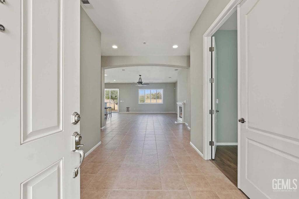 5704 Wisteria Valley Road — photo 4