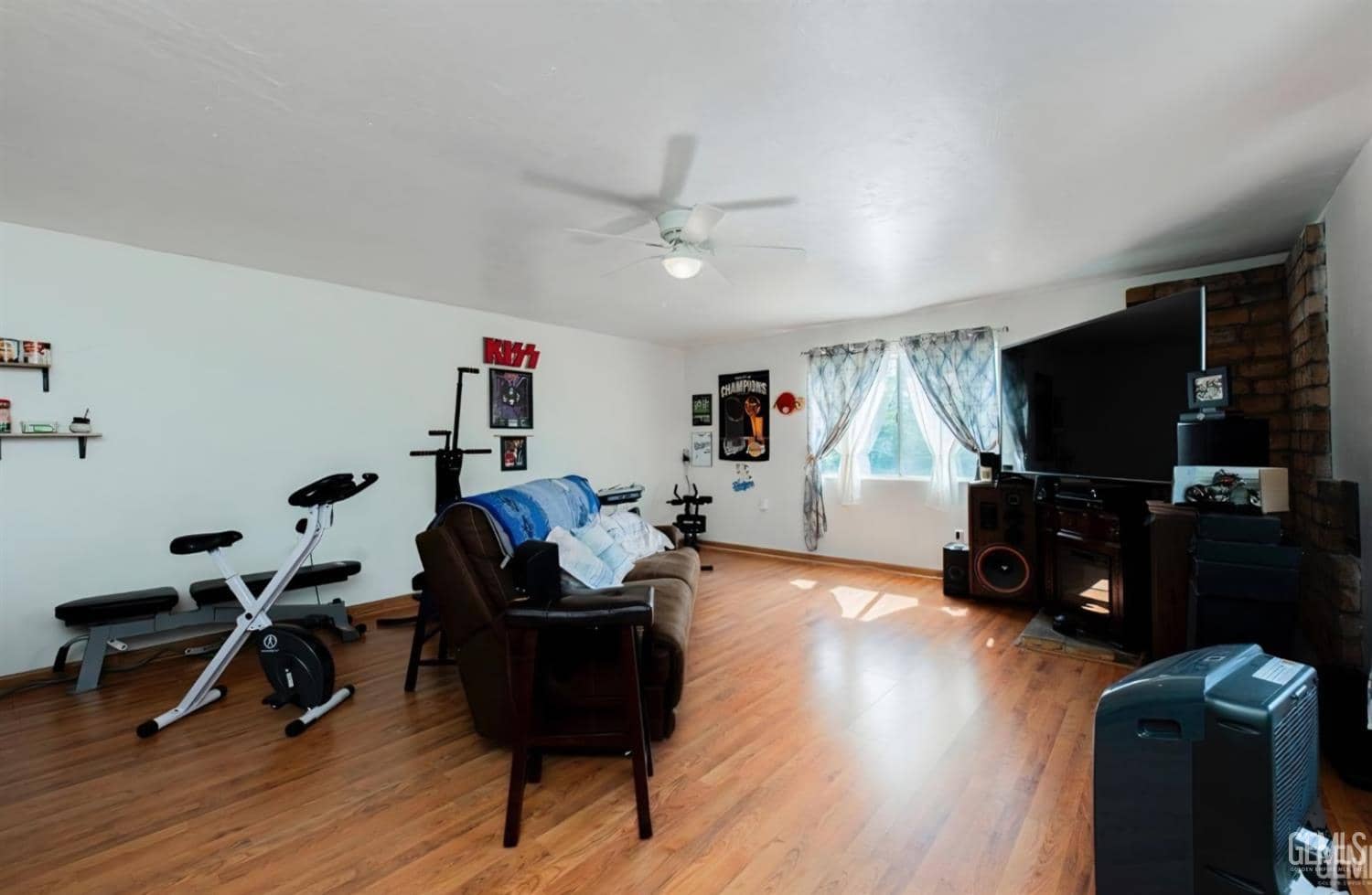 912 Alameda Street — photo 6