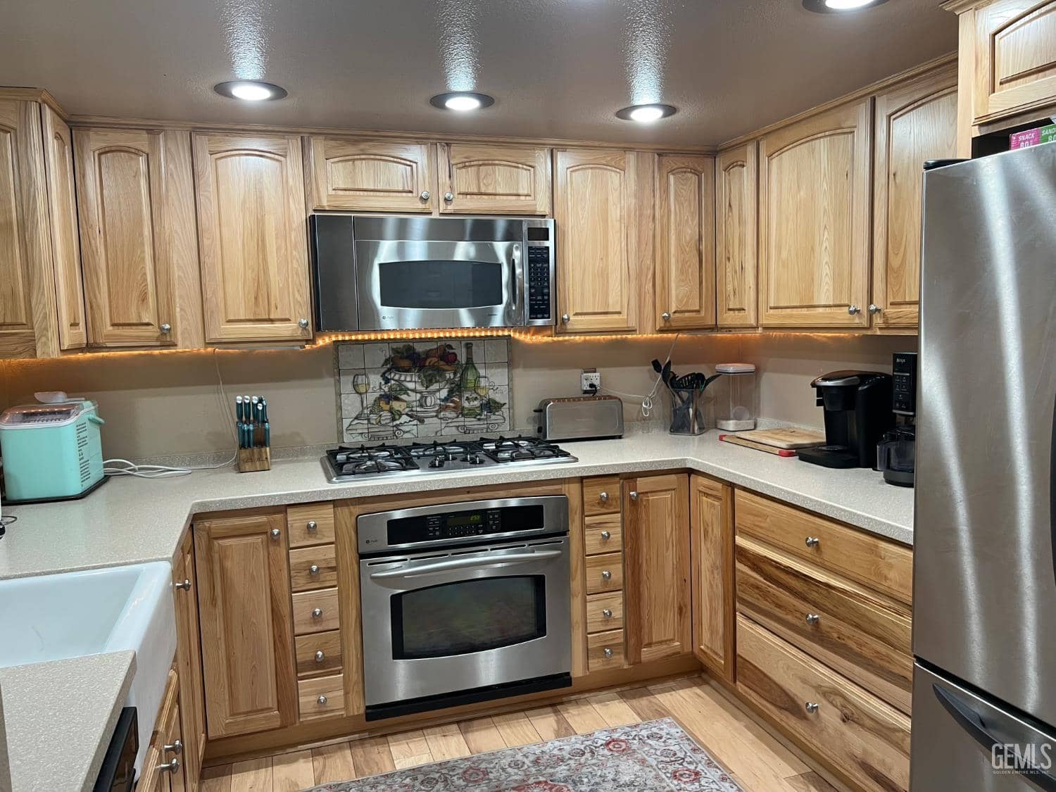 18571 Glenview Court — photo 5