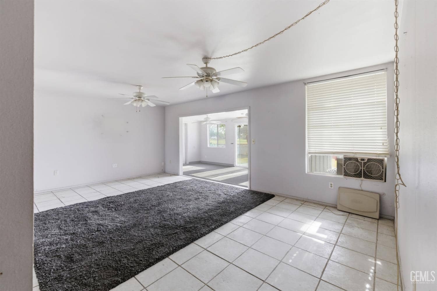 900 River Oaks Drive — photo 5