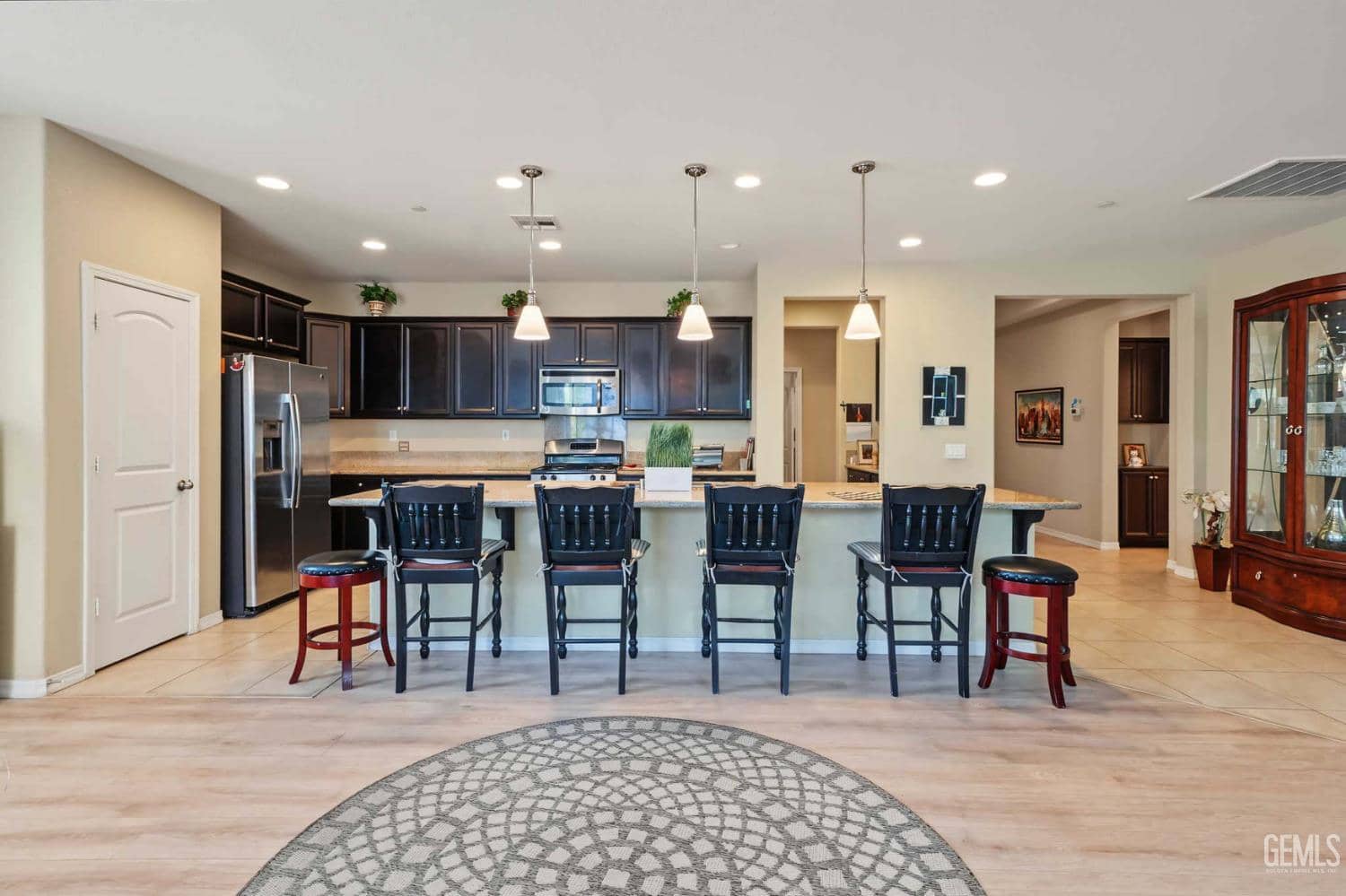 305 White Alder Drive — photo 5