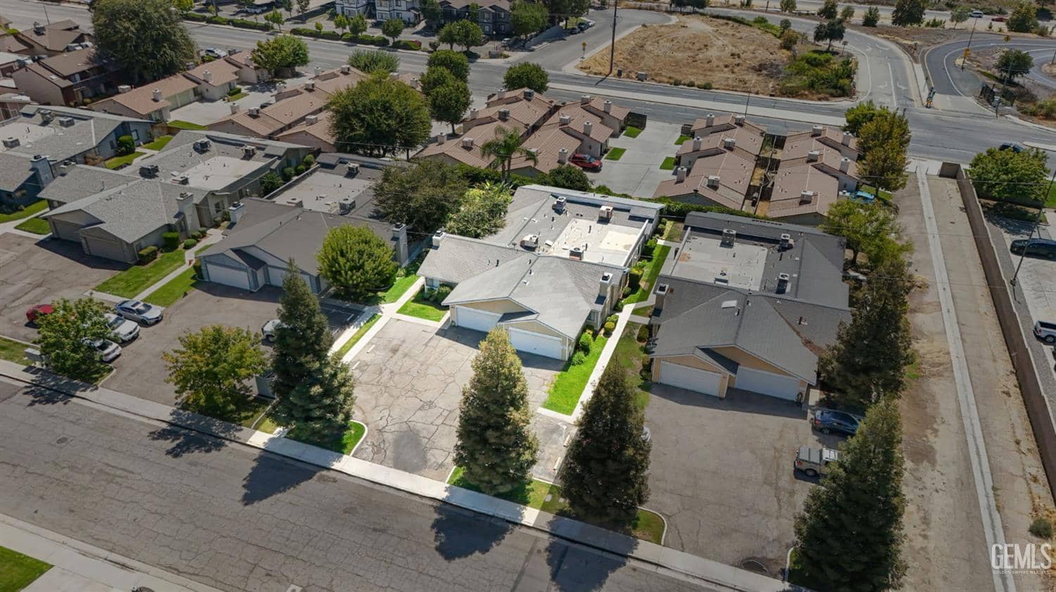 5901 Auburn Oaks Drive — photo 1