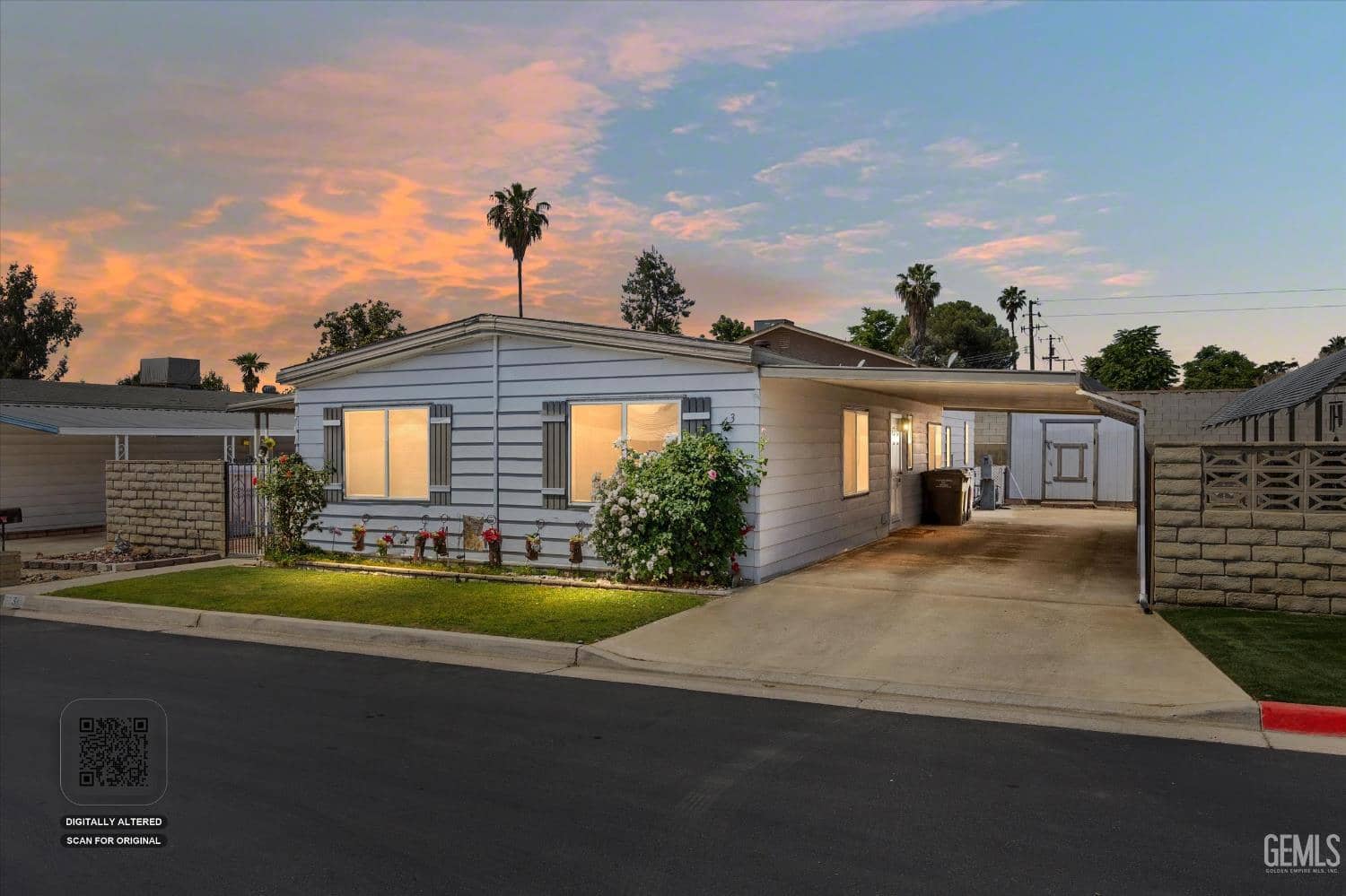 400 E Robert's Lane