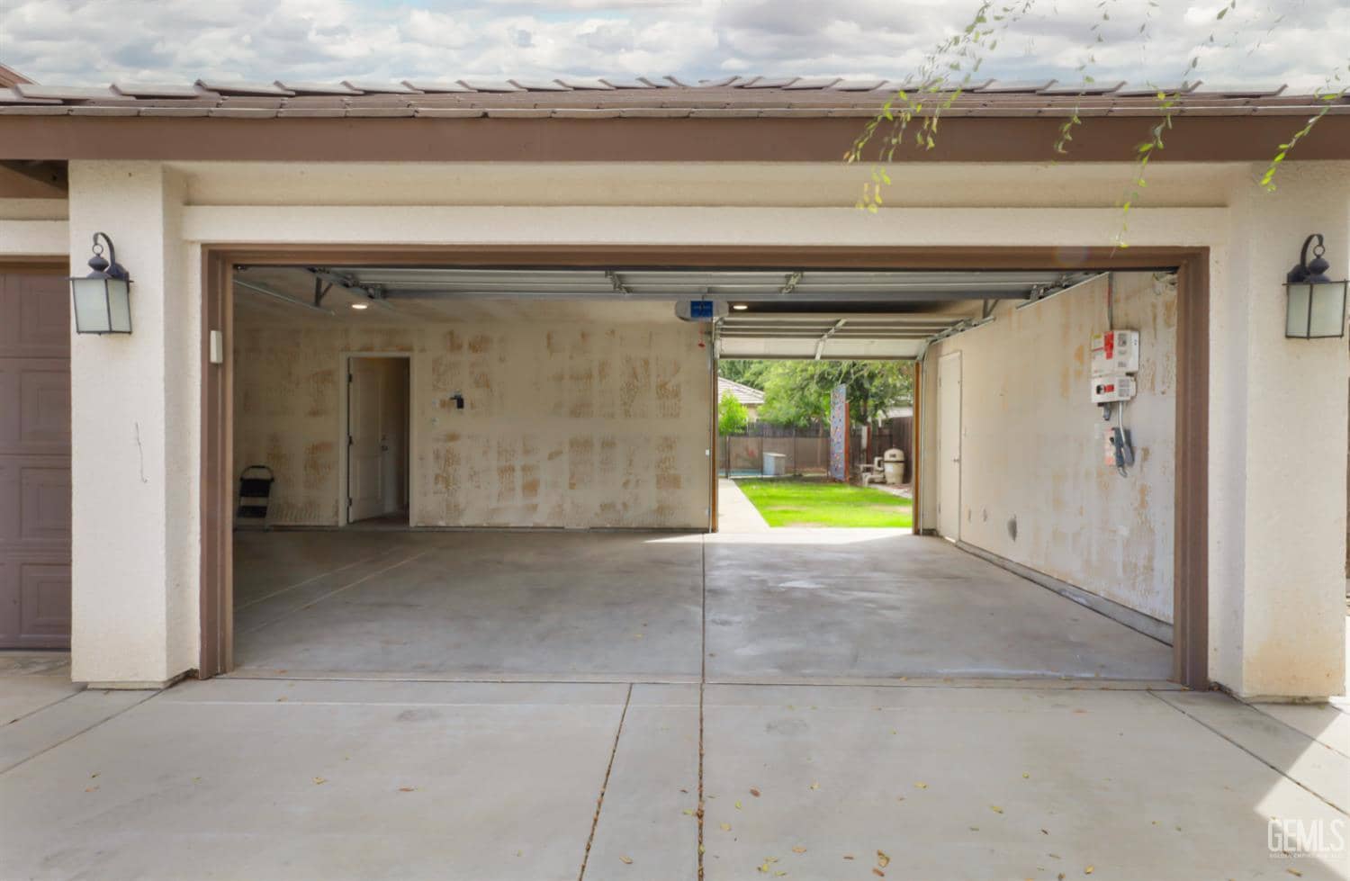 15001 Cotton Blossom Avenue — photo 6