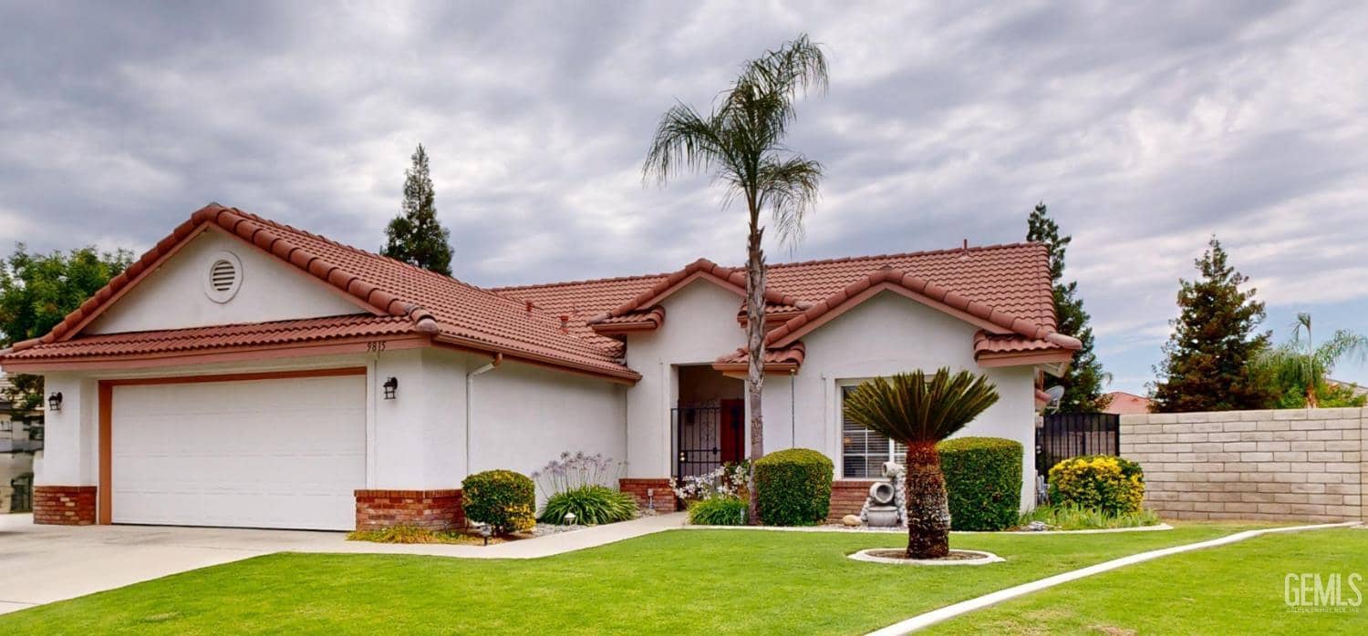 9815 Bourbon Rose Court — photo 1