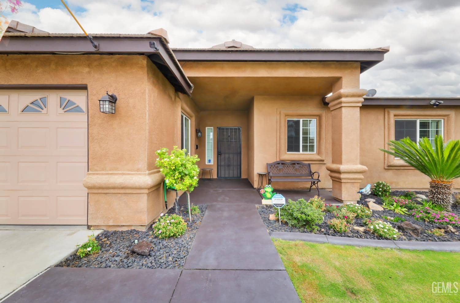 5531 El Palacio Drive — photo 2