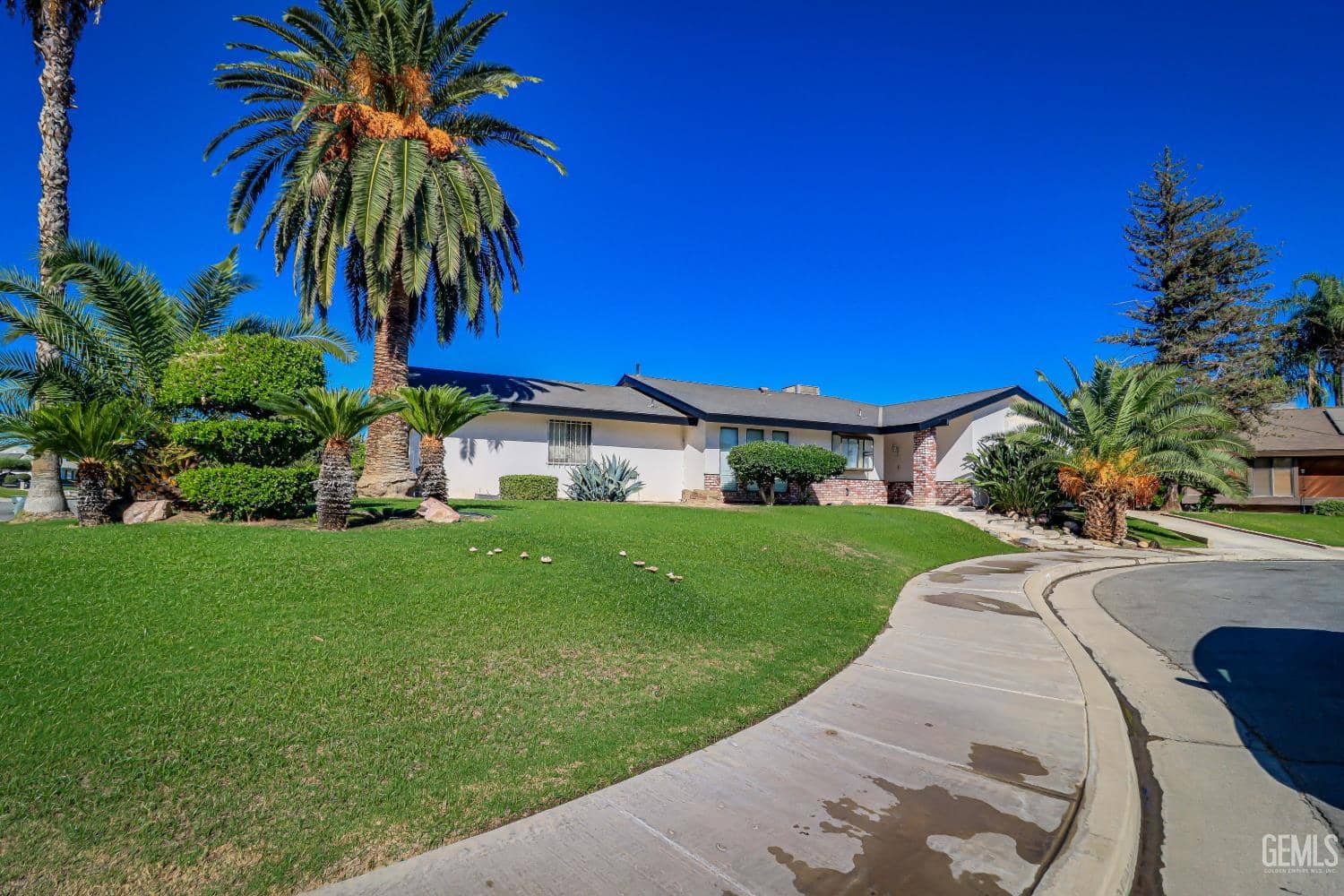 6209 Lou Court