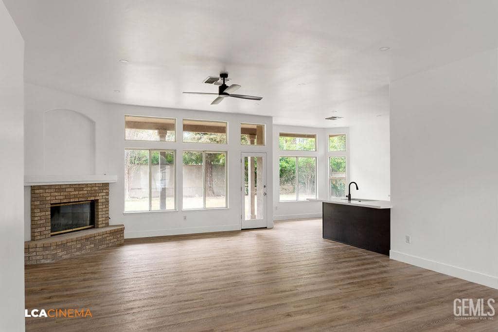 10723 Iron Creek Avenue — photo 5