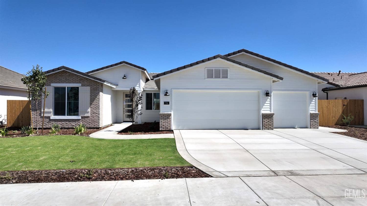 704 Grande Court
