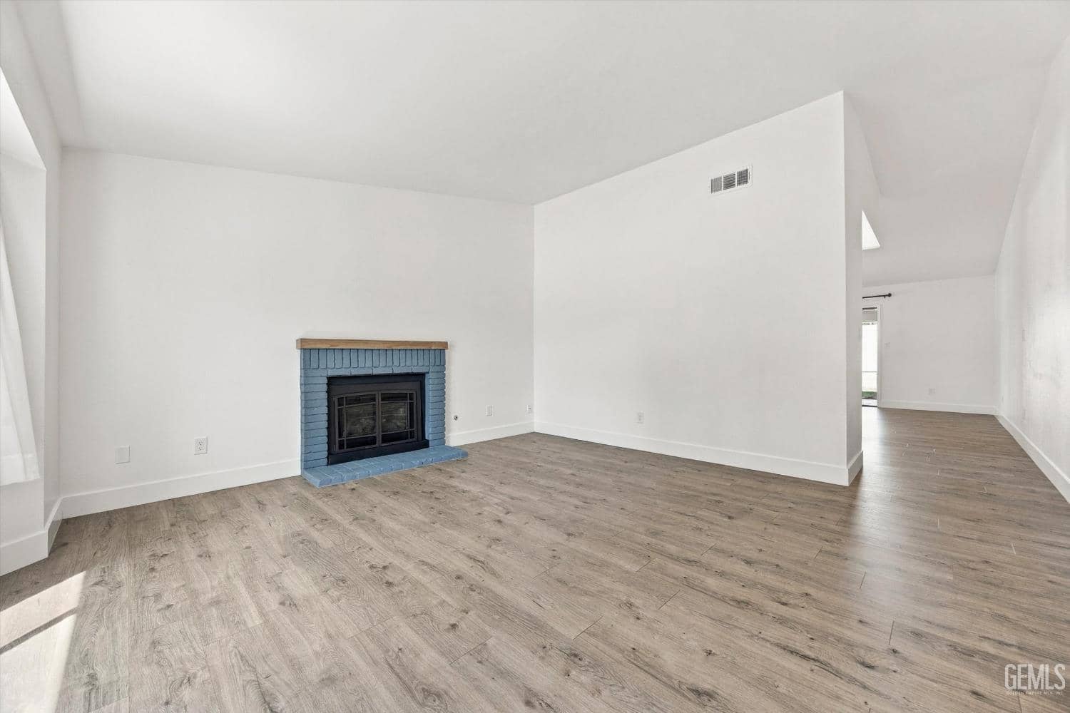 1370 S Green Street — photo 4