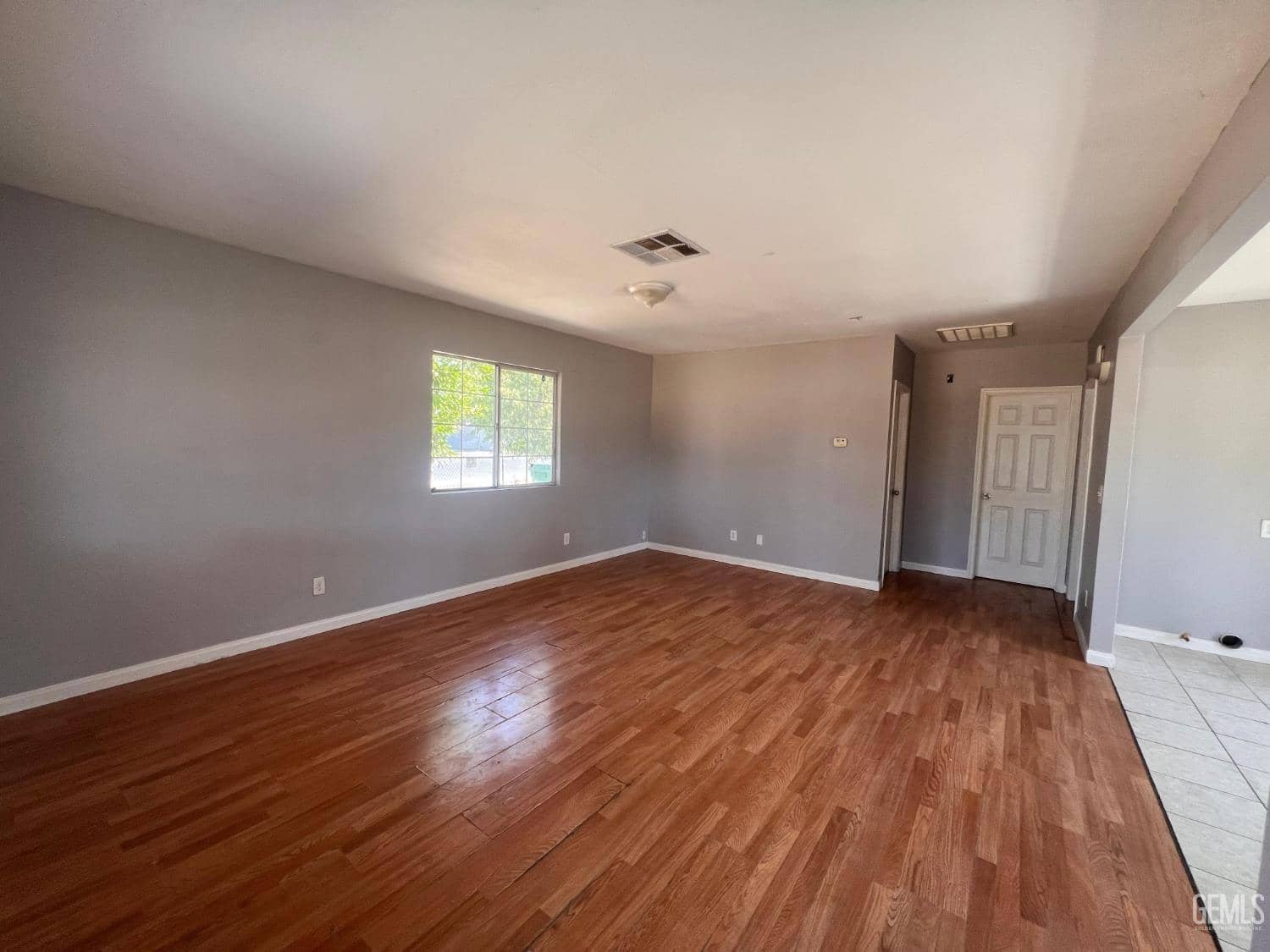 931 Knotts Street — photo 6