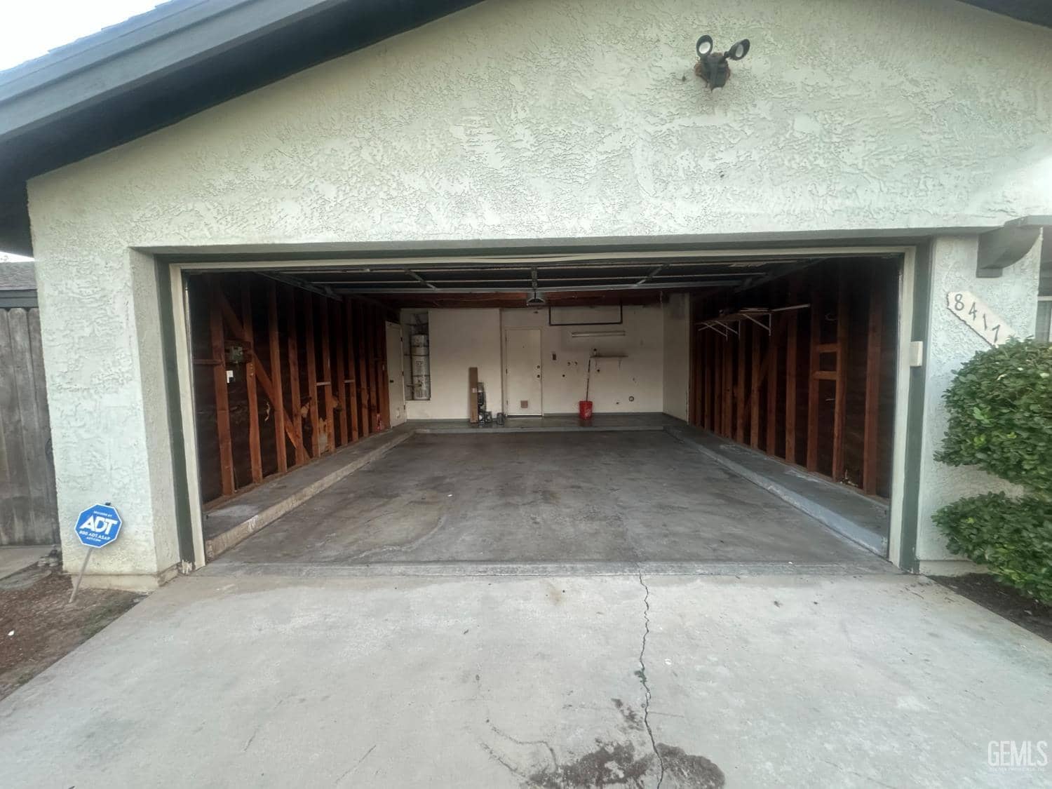 8417 Eakins Drive — photo 3