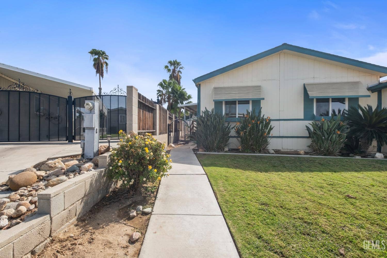 9000 Eastwind Circle — photo 3