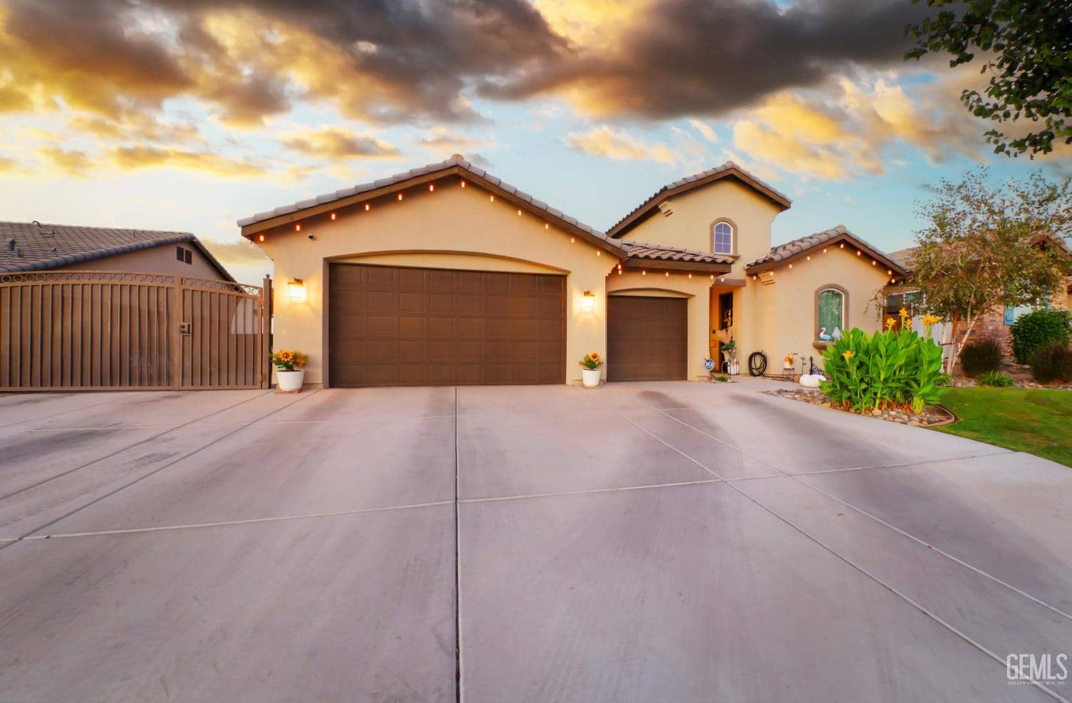 7010 Cattail Creek Way — photo 3