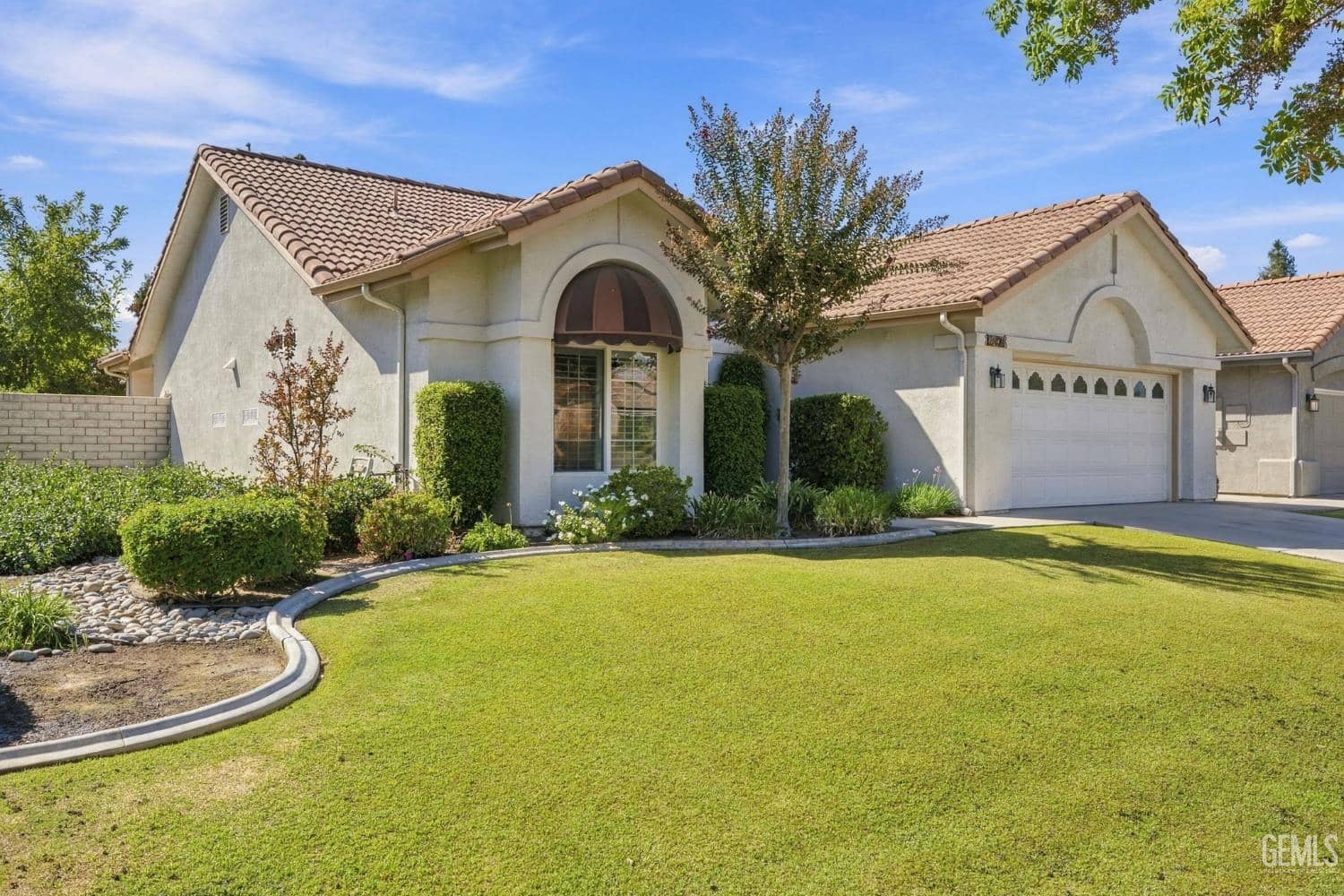 2401 Snowdrop Drive — photo 2