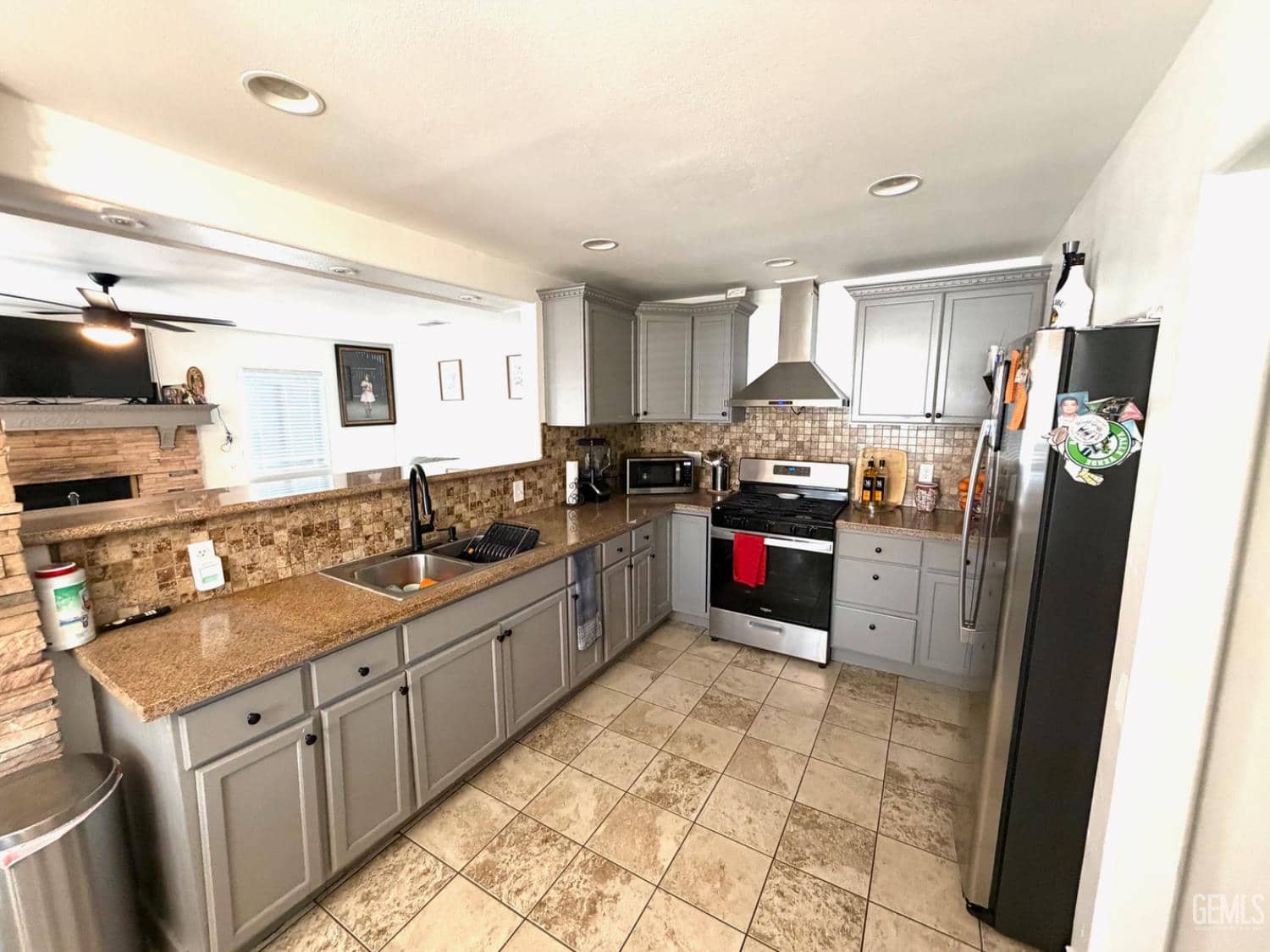 541 Stephens Drive — photo 6
