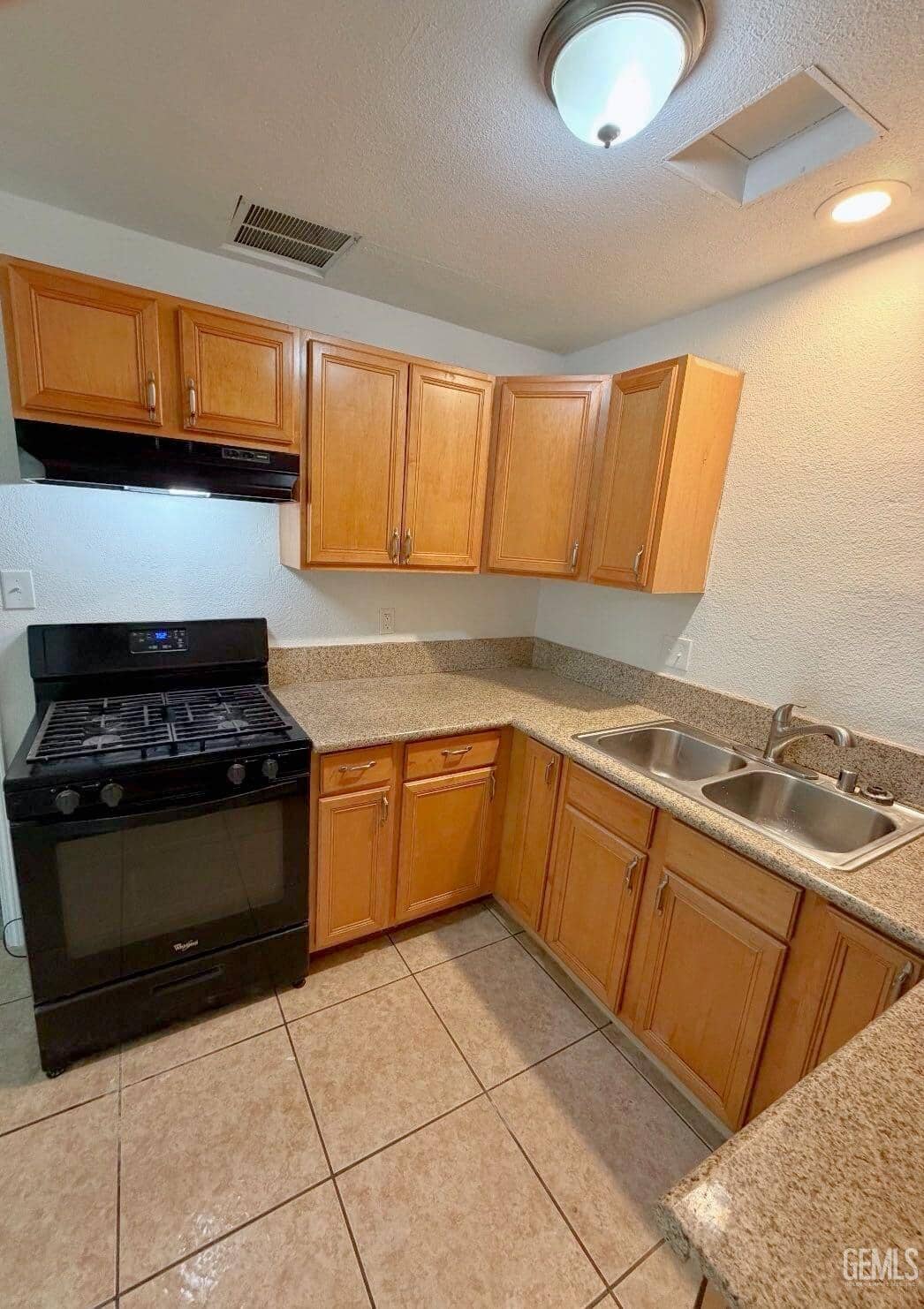 1316 Crawford Street — photo 4