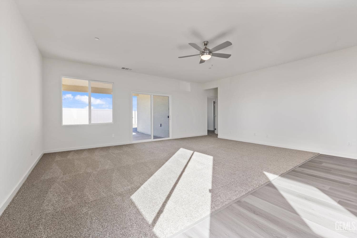7909 Star Fruit Way — photo 2