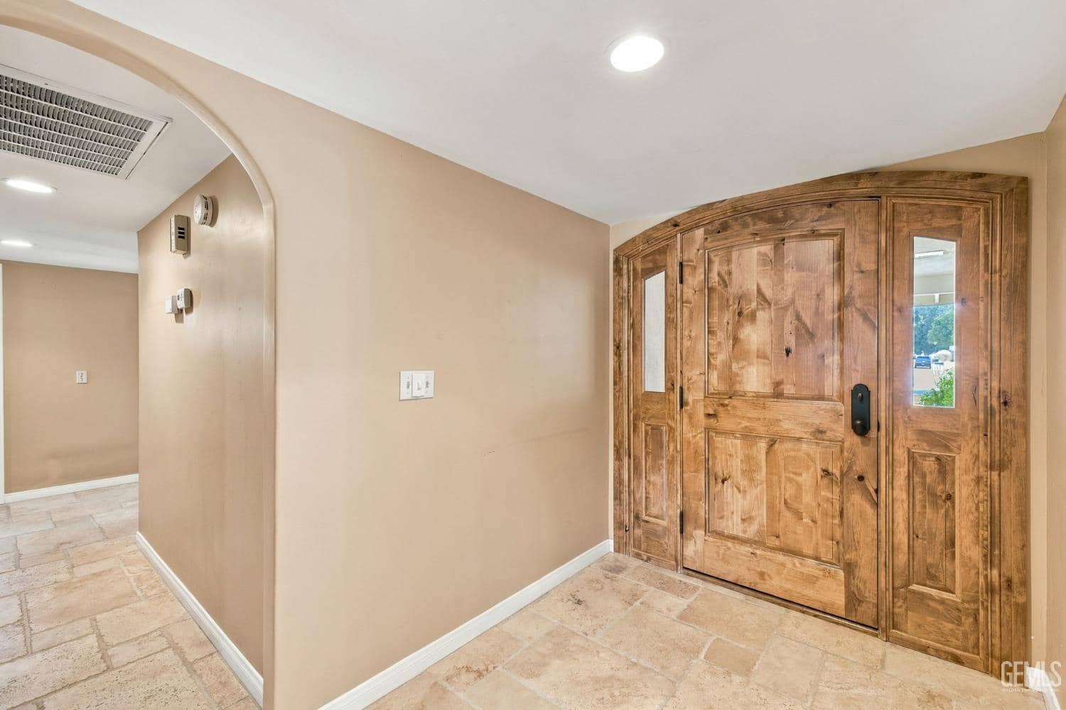 10718 Dee Dee Avenue — photo 6