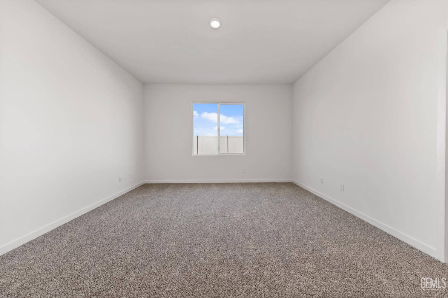7909 Star Fruit Way — photo 4