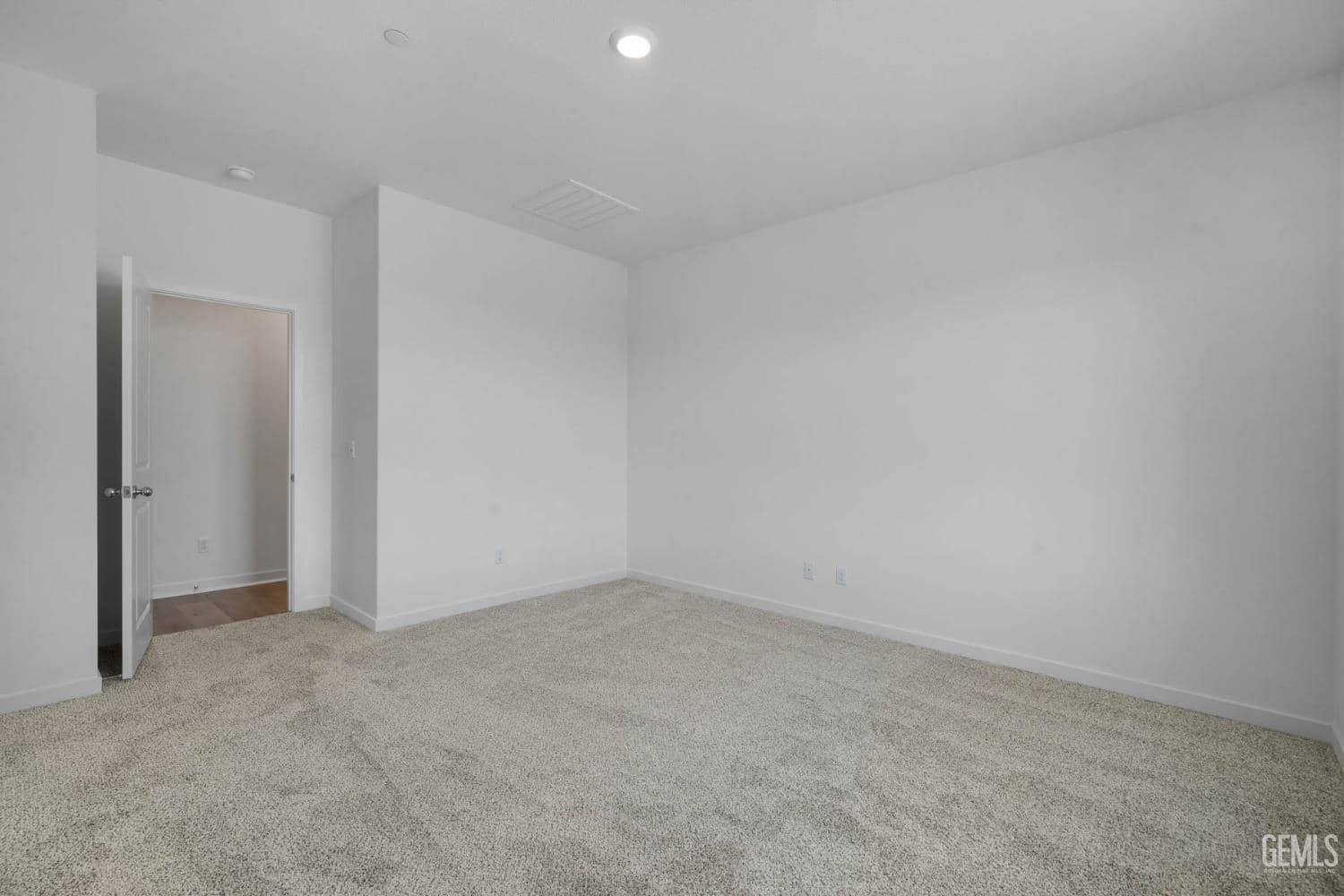 5106 Beaverhead Avenue — photo 2