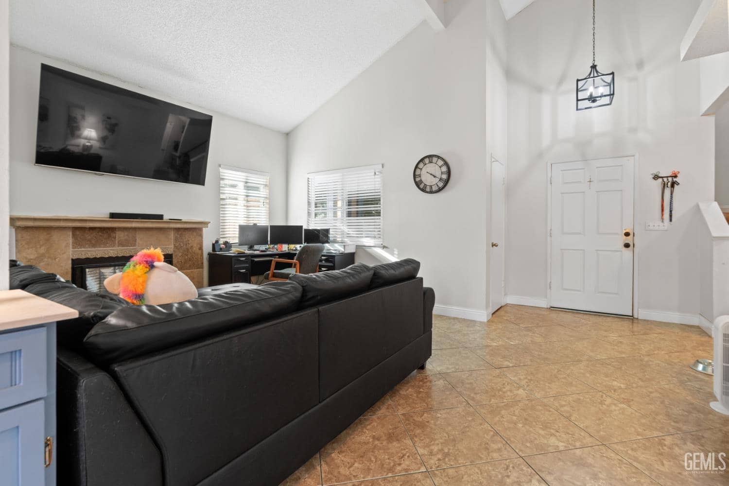 2213 Butterfield Avenue — photo 6