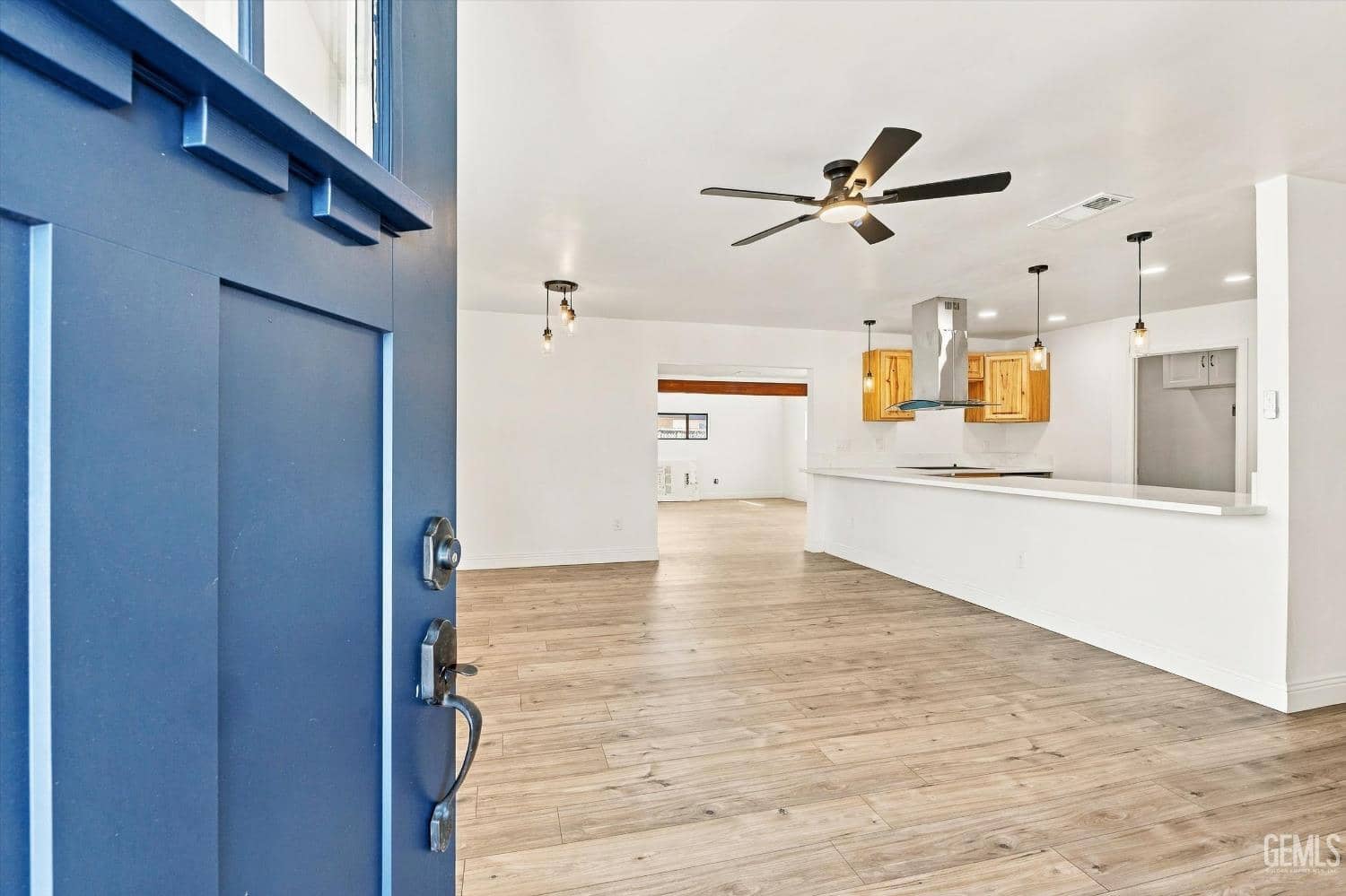10601 Michele Avenue — photo 3