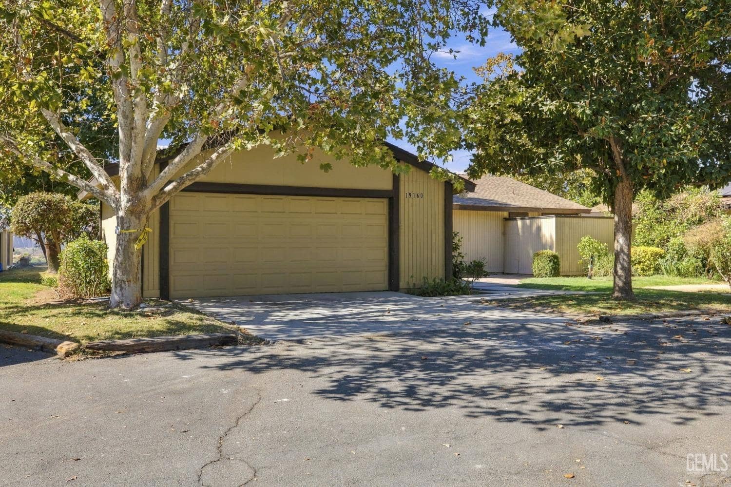 19160 Wimbledon Way — photo 3