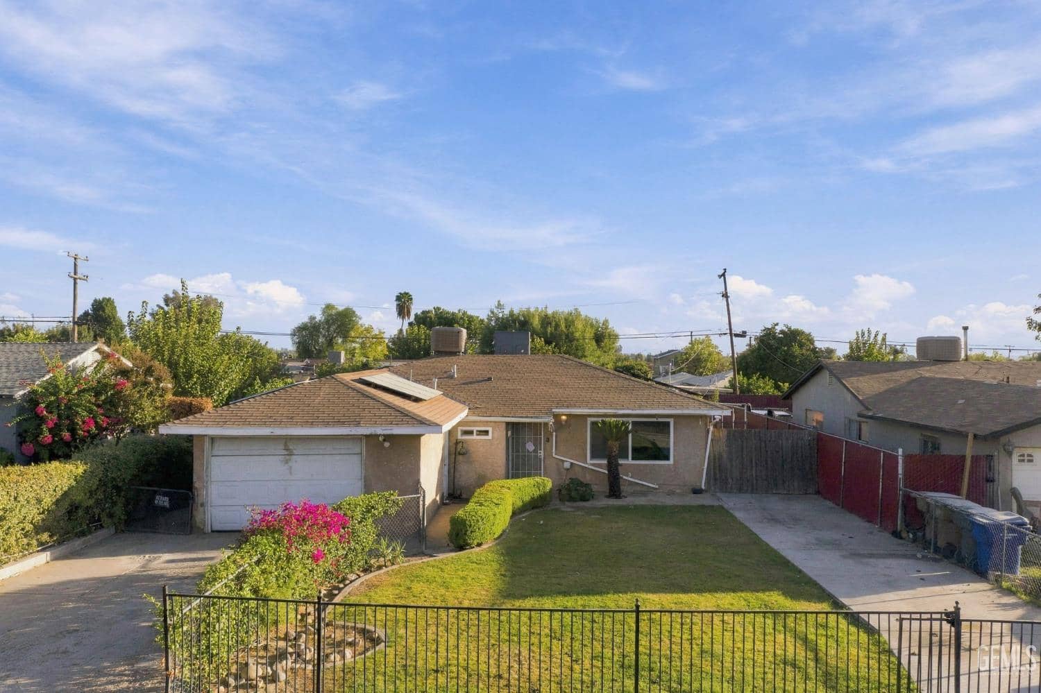 4215 Earl Avenue — photo 1