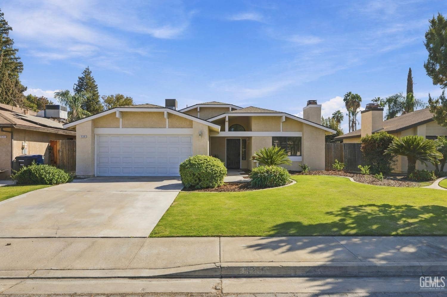 9205 Hoxie Court