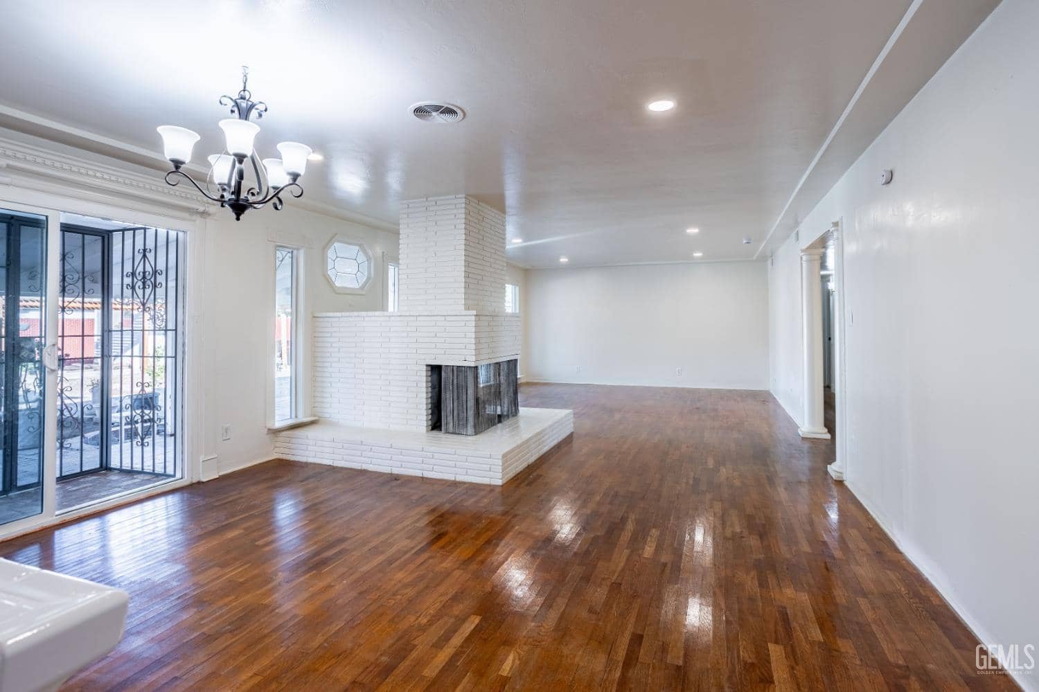 9405 Marvin Street — photo 6