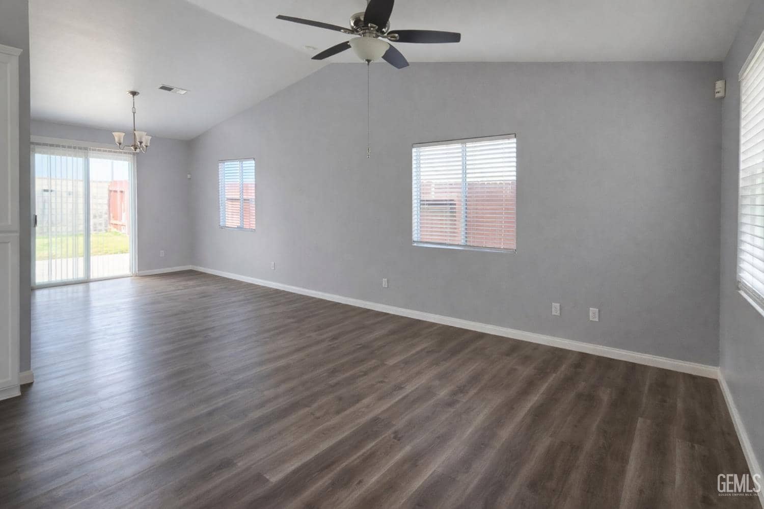7507 Cross Glade Street — photo 3